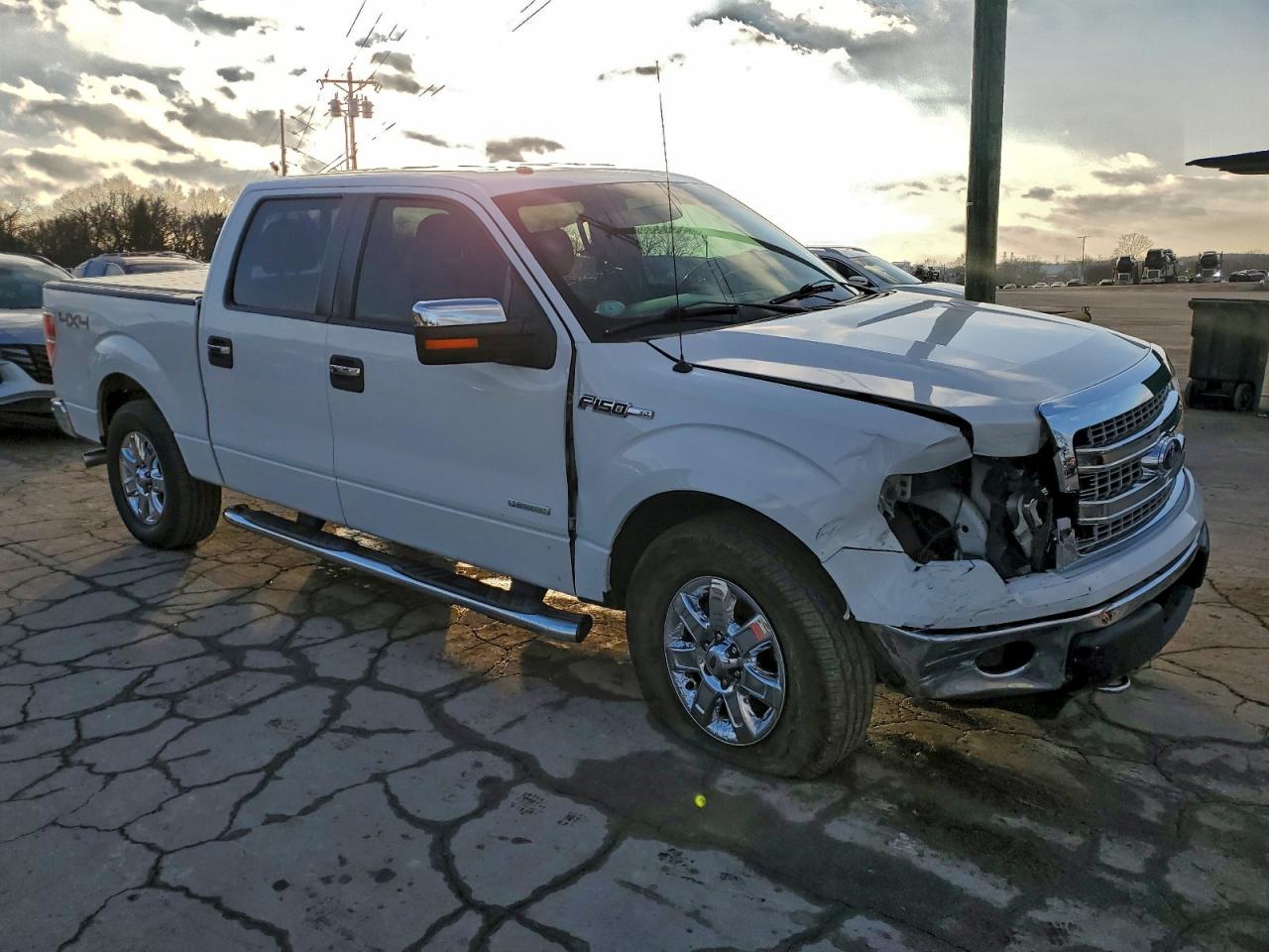 2013 FORD F150 SUPERCREW photo 4