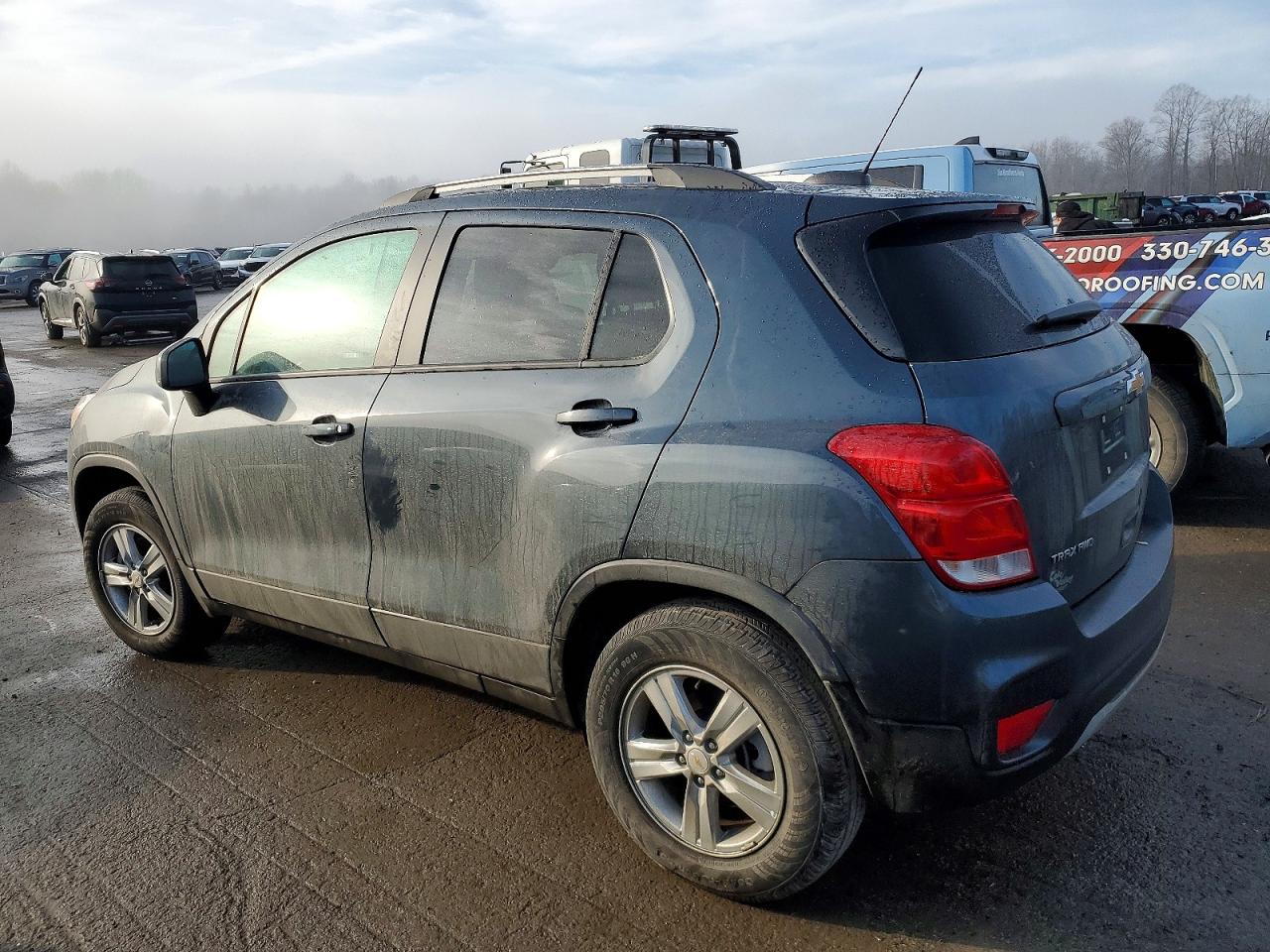 2022 CHEVROLET TRAX 1LT photo 2