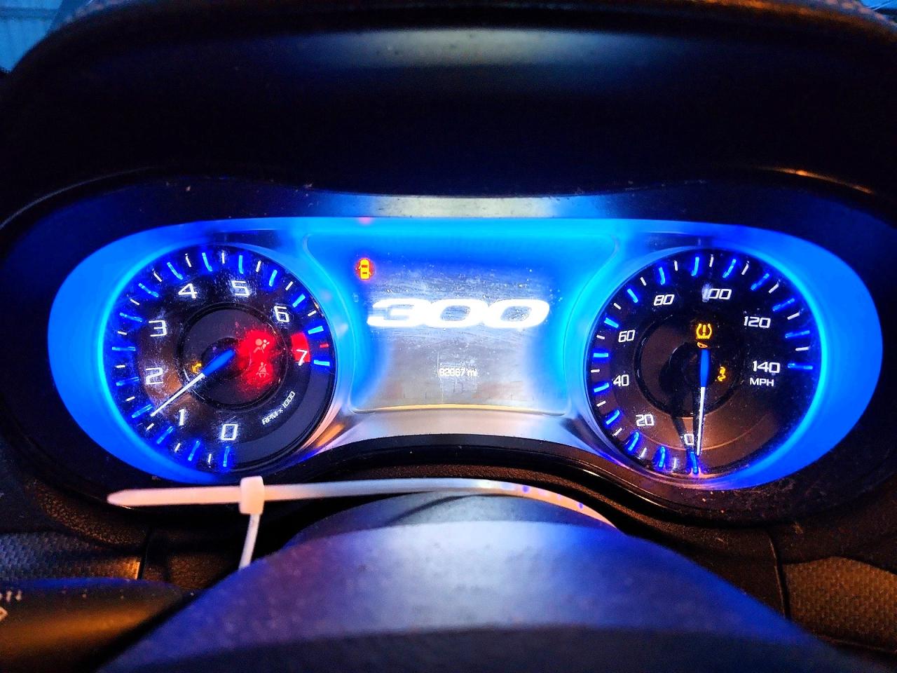 2016 CHRYSLER 300 S photo 9