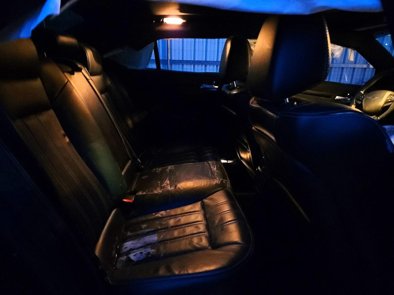 2016 CHRYSLER 300 S photo 10