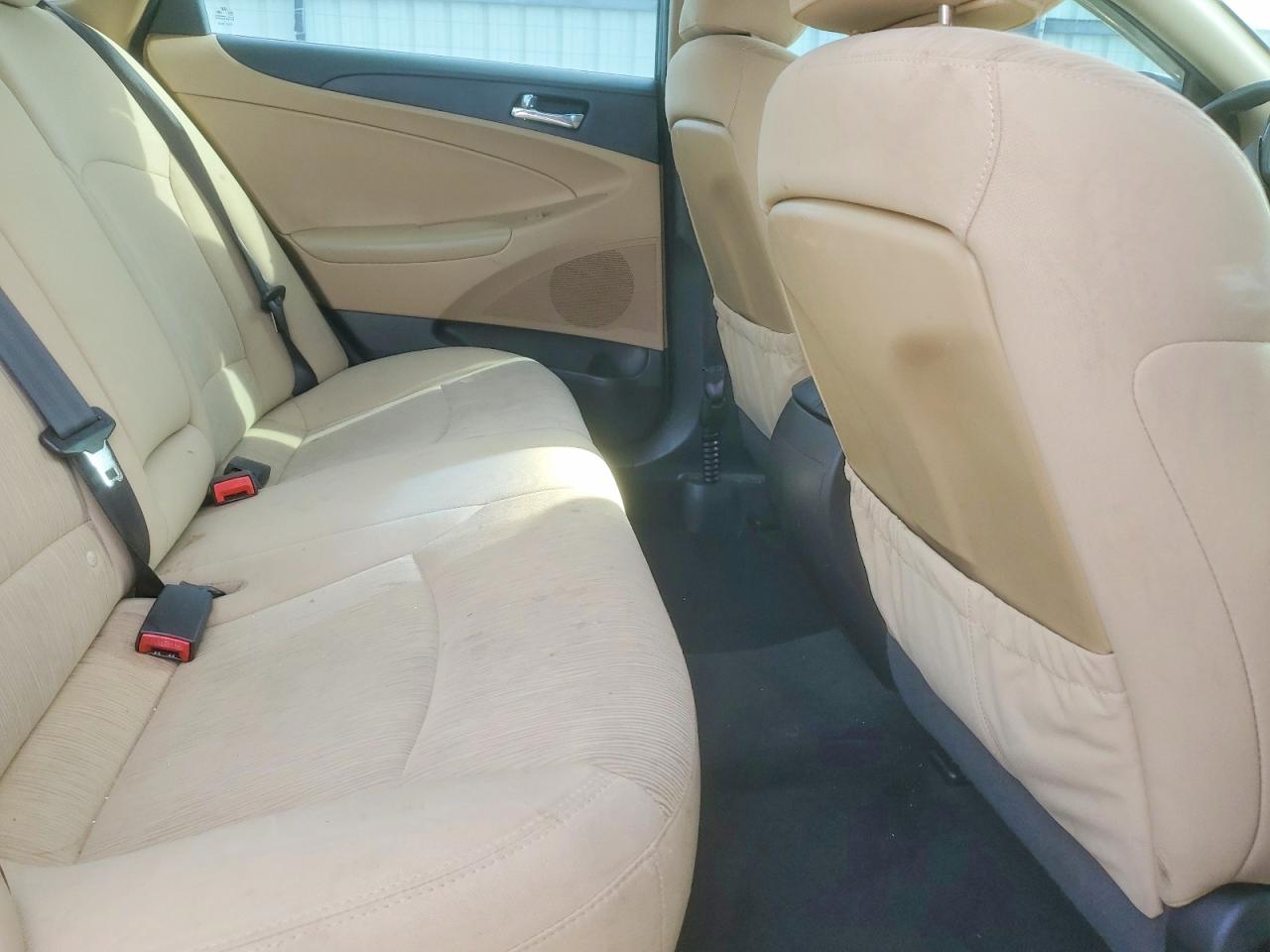 2013 HYUNDAI SONATA GLS photo 10
