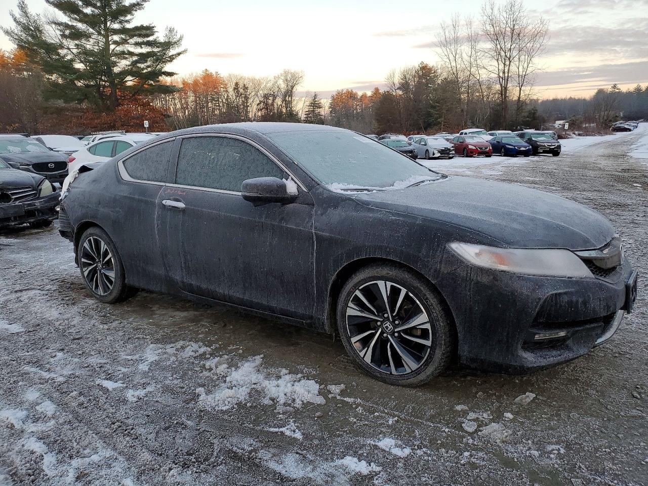 2016 HONDA ACCORD EX photo 4