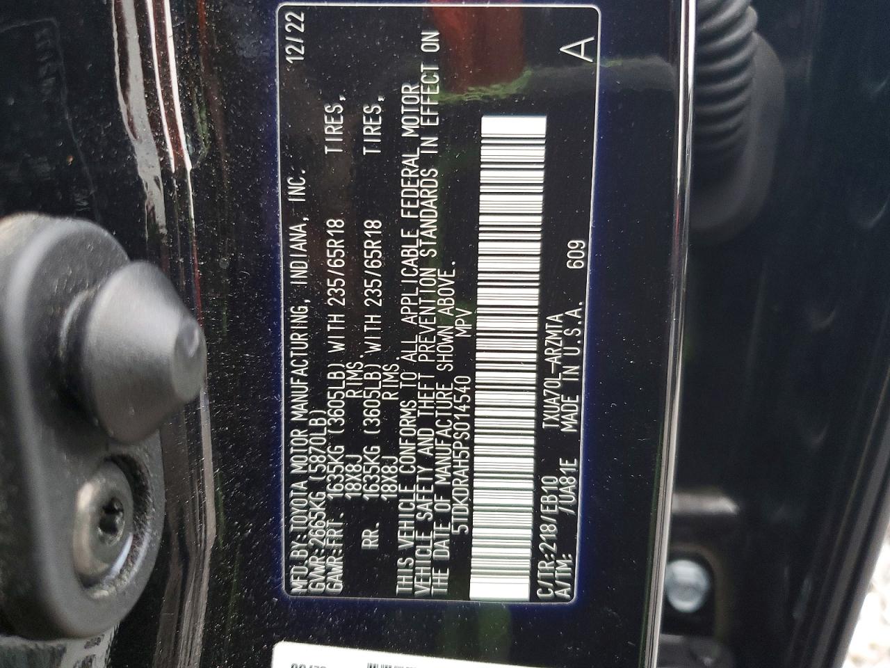 2023 TOYOTA HIGHLANDER XLE photo 13