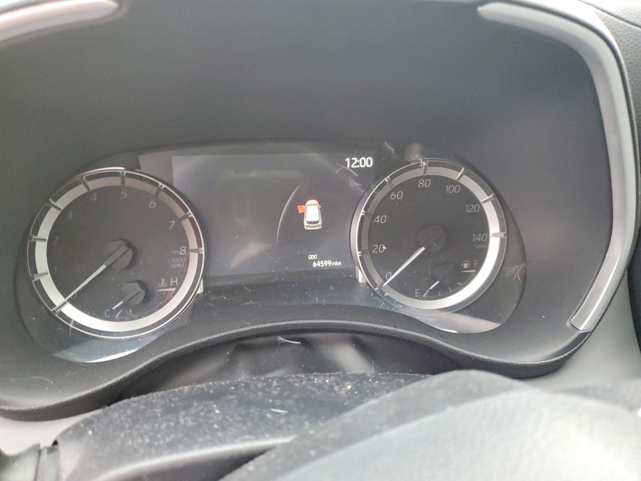 2023 TOYOTA HIGHLANDER XLE photo 9
