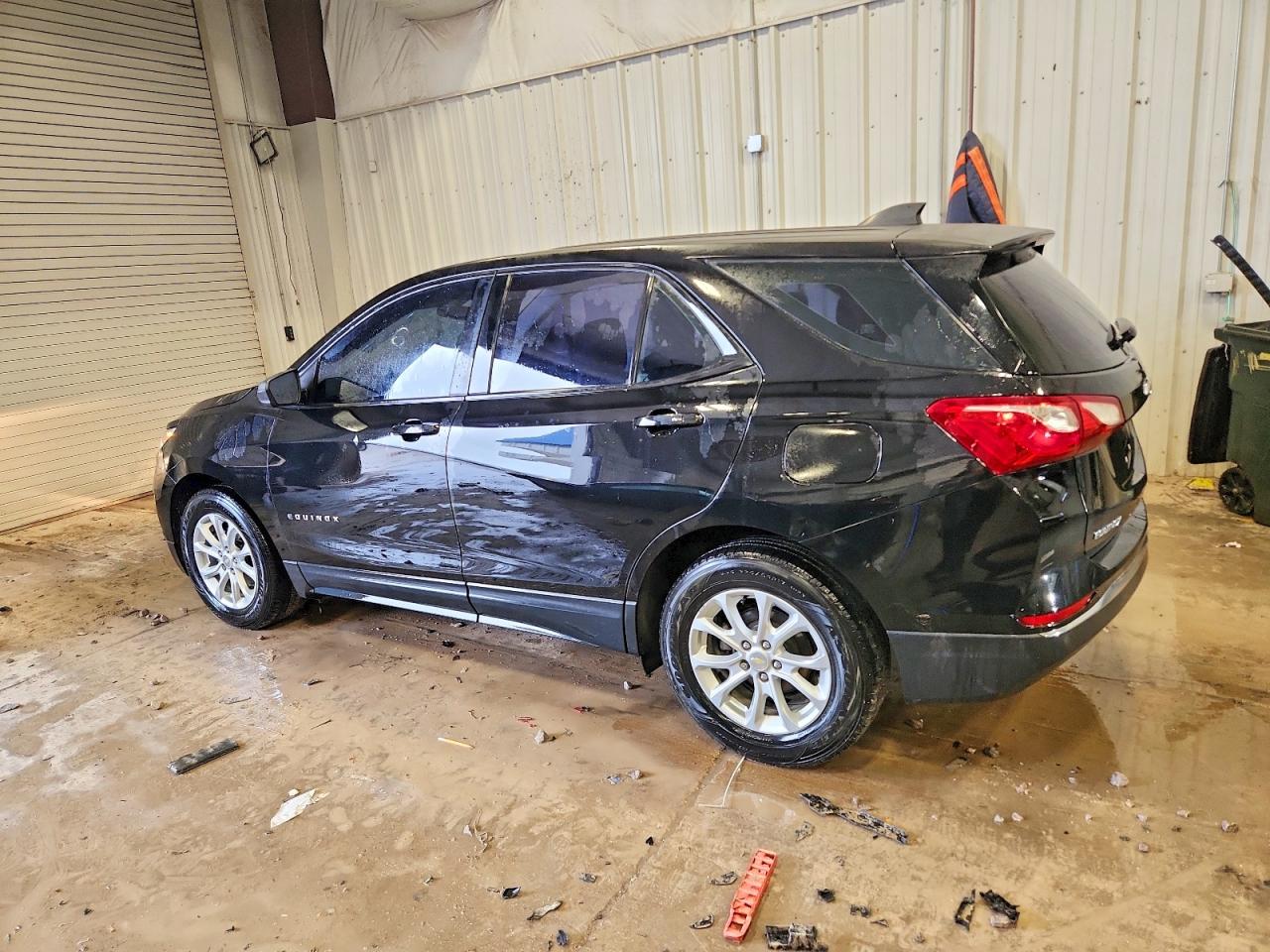 2018 CHEVROLET EQUINOX LS photo 2