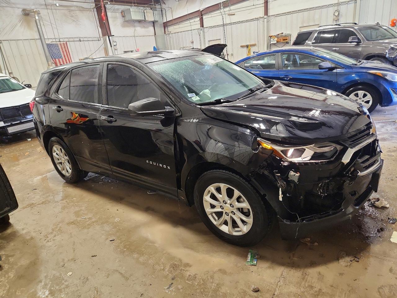 2018 CHEVROLET EQUINOX LS photo 4