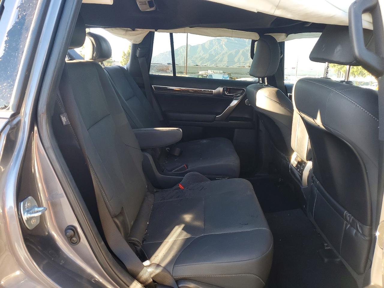 2022 LEXUS GX 460 photo 10