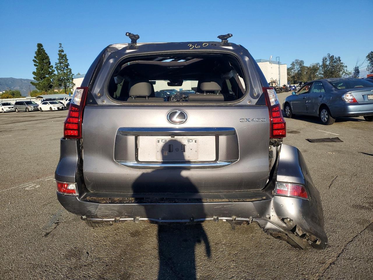 2022 LEXUS GX 460 photo 6