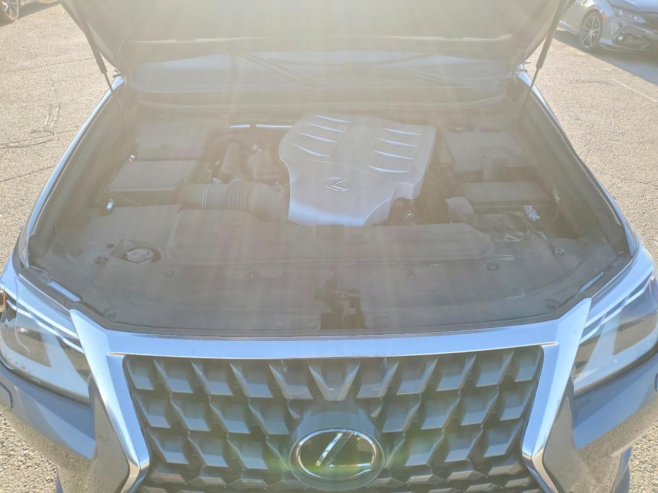 2022 LEXUS GX 460 photo 11