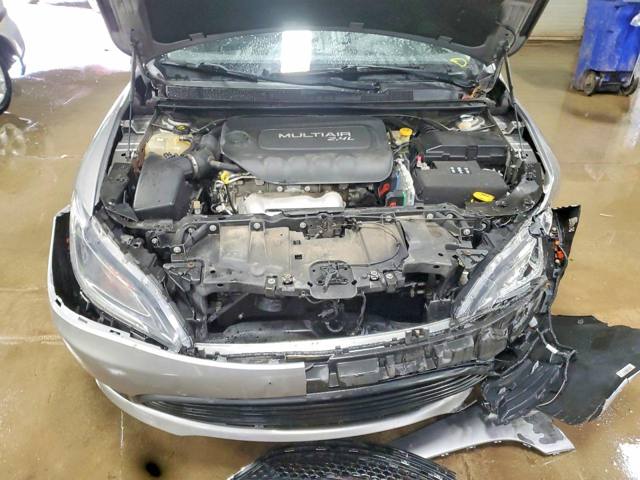 2016 CHRYSLER 200 LX photo 11