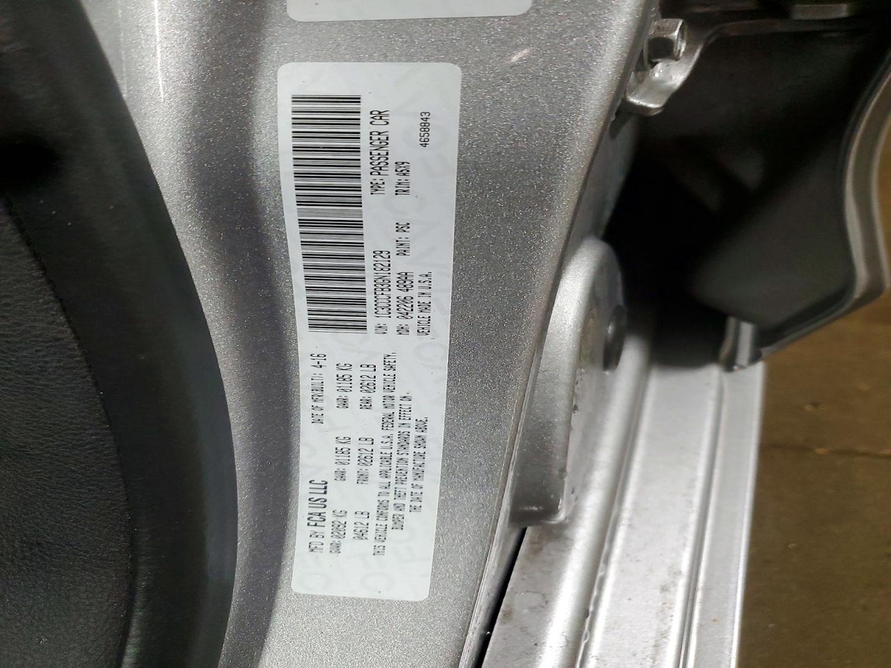 2016 CHRYSLER 200 LX photo 12
