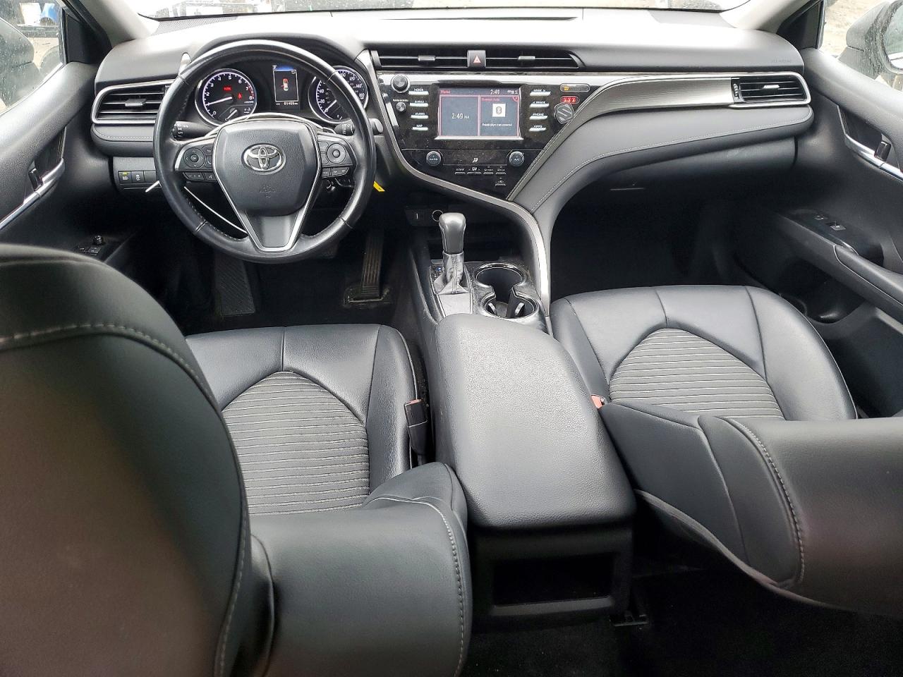 2019 TOYOTA CAMRY L photo 8