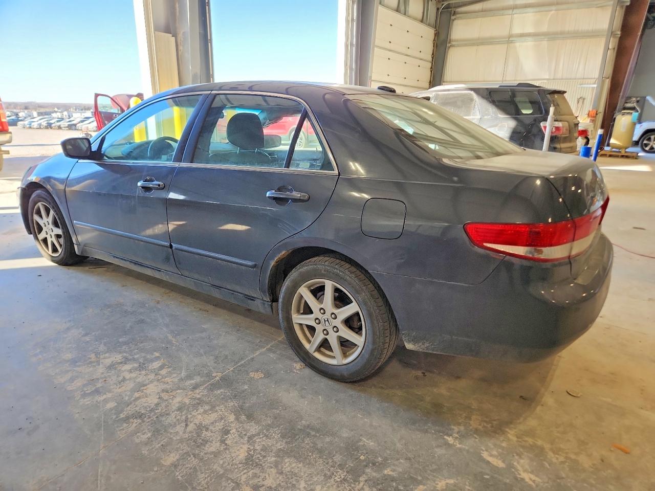 2004 HONDA ACCORD EX photo 2