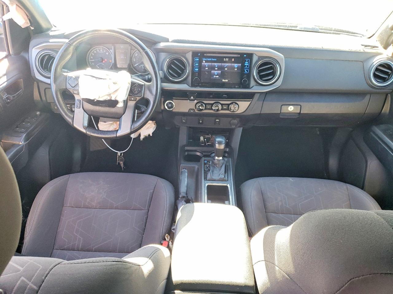 2017 TOYOTA TACOMA DOUBLE CAB photo 8