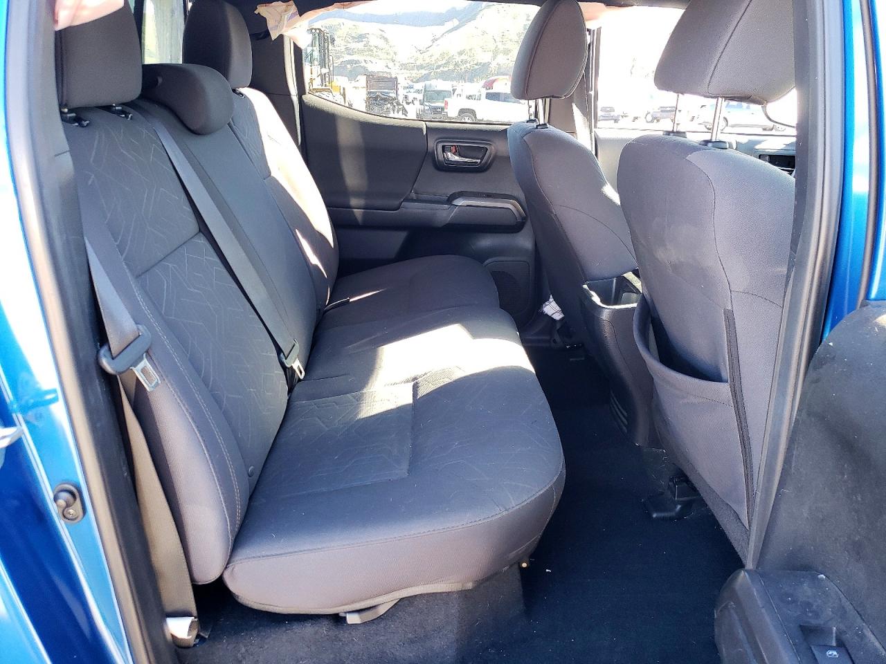 2017 TOYOTA TACOMA DOUBLE CAB photo 10