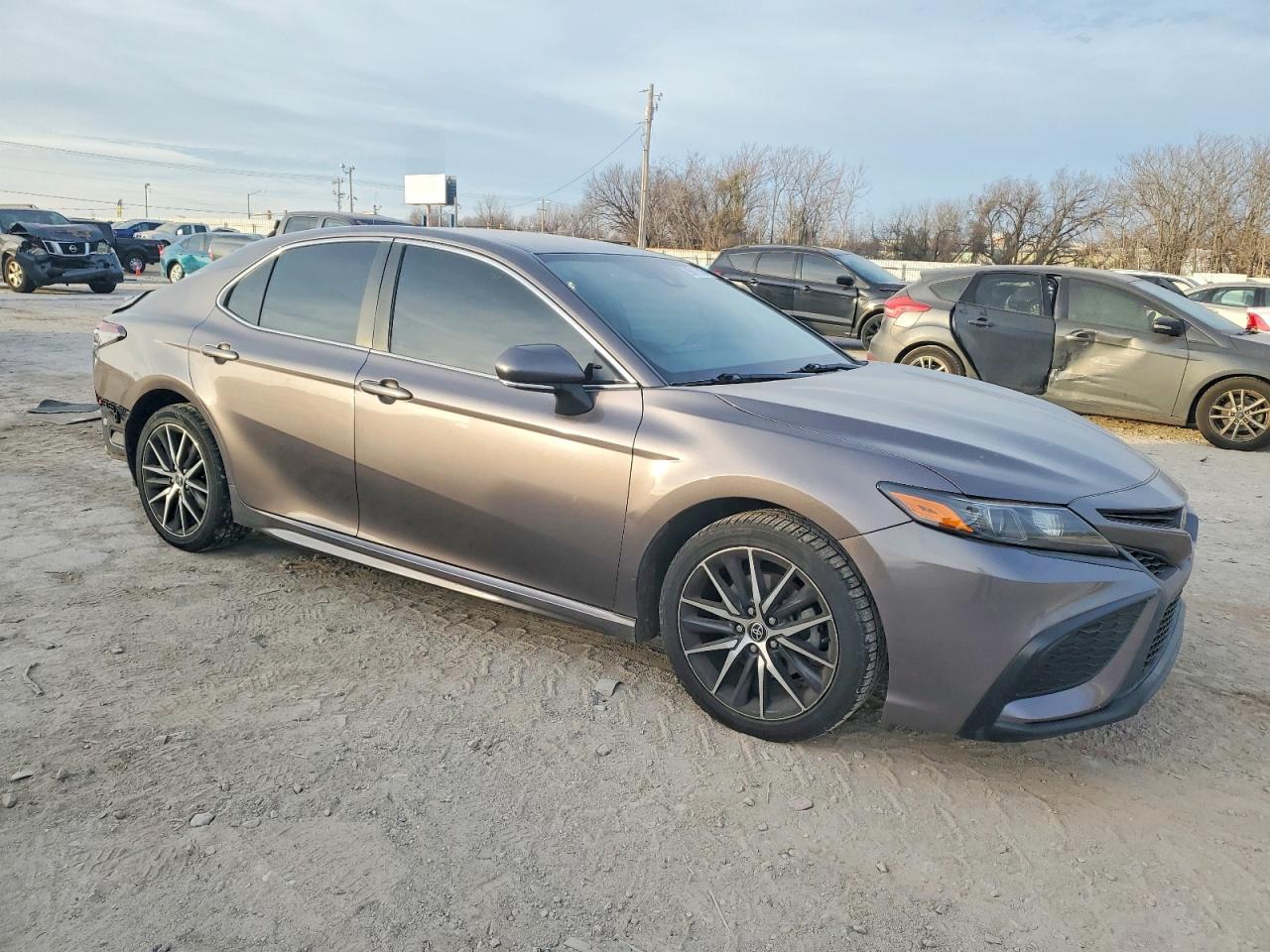 2022 TOYOTA CAMRY SE photo 4