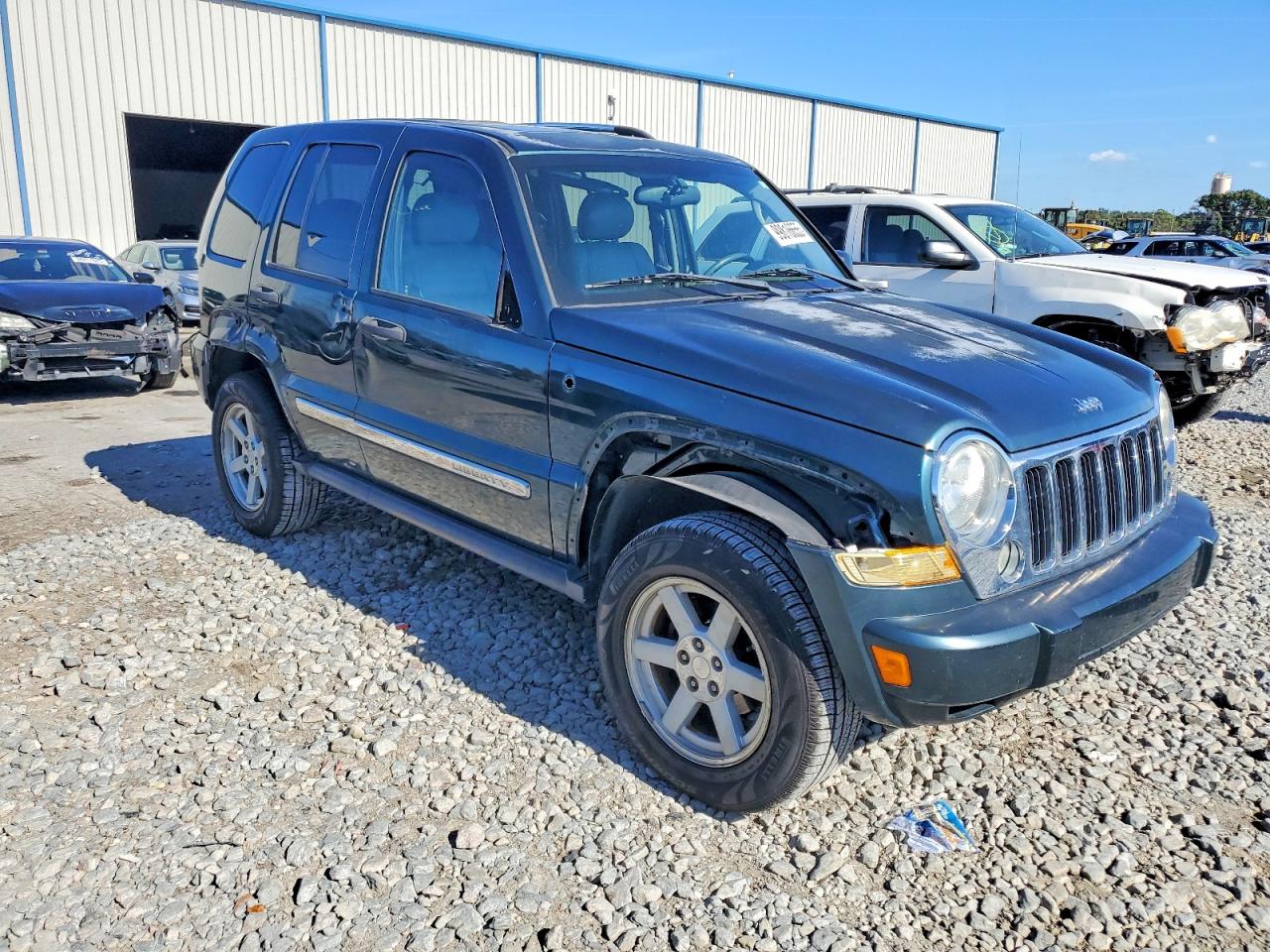 2005 JEEP LIBERTY LIMITED photo 4