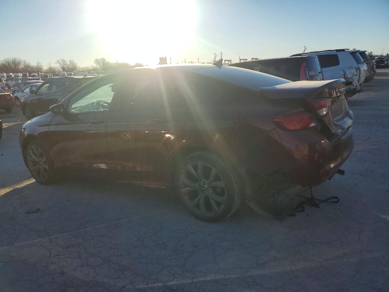 2015 CHRYSLER 200 S photo 3