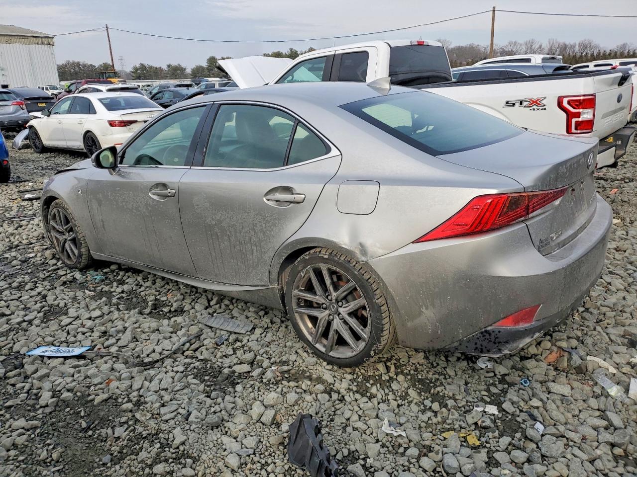 2018 LEXUS IS 300 photo 2