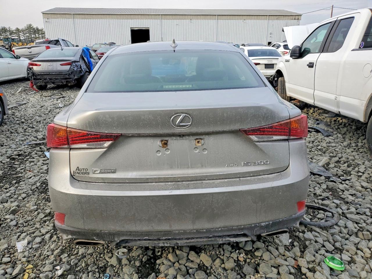 2018 LEXUS IS 300 photo 6