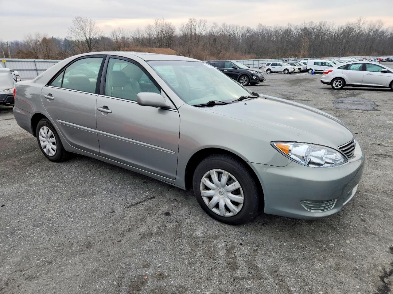 2006 TOYOTA CAMRY LE photo 4