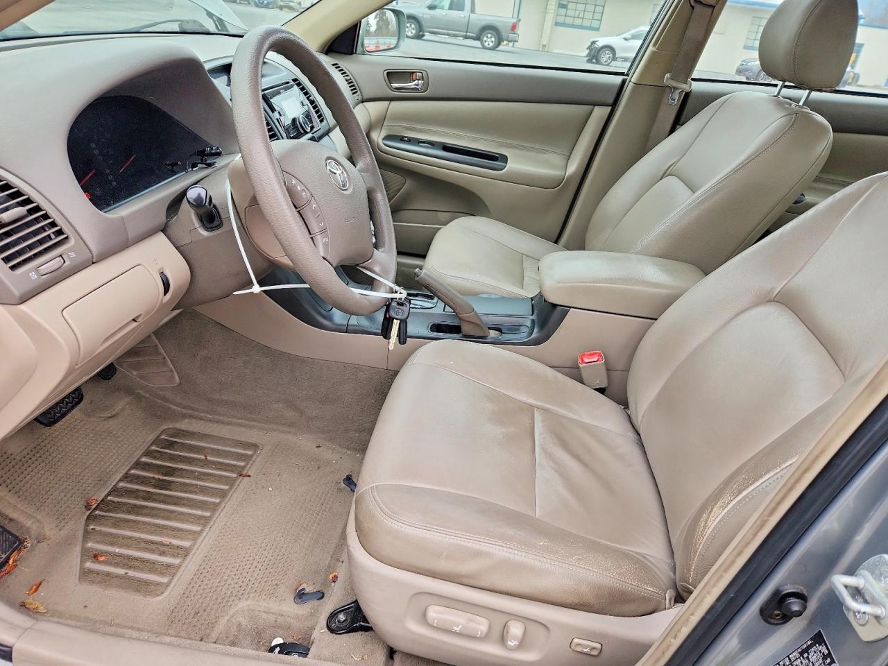 2006 TOYOTA CAMRY LE photo 7