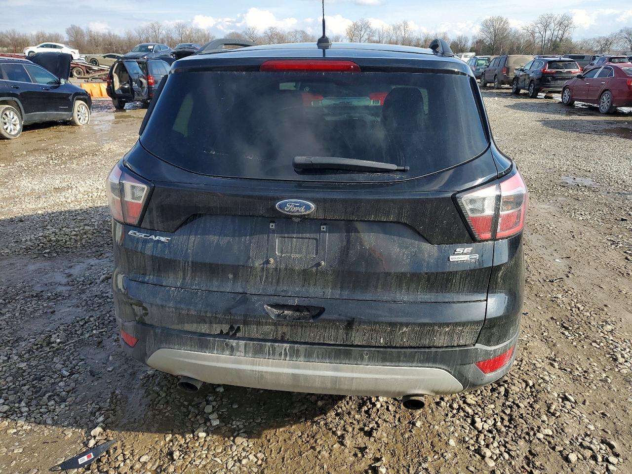 2017 FORD ESCAPE SE photo 6