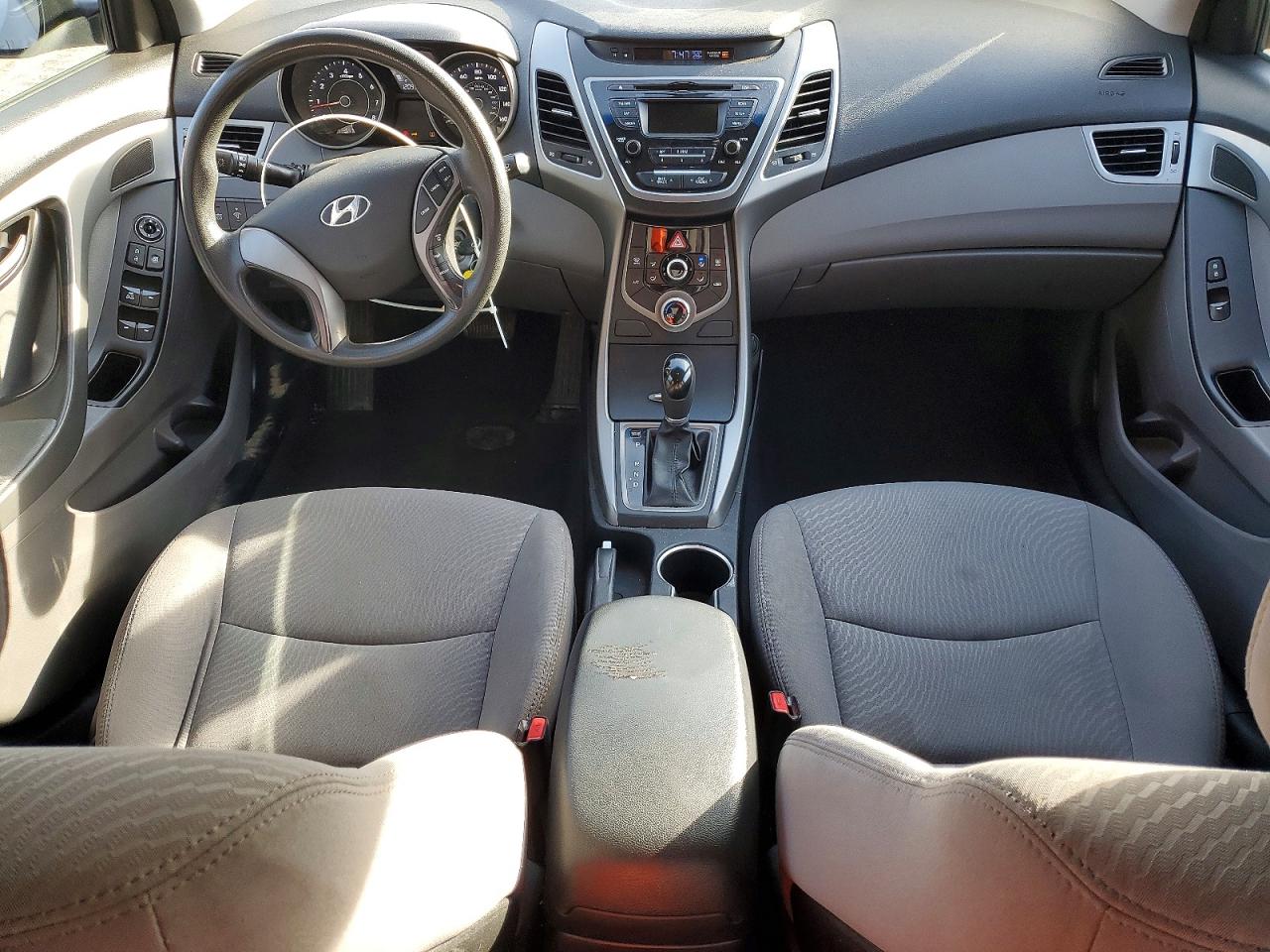2015 HYUNDAI ELANTRA SE photo 8