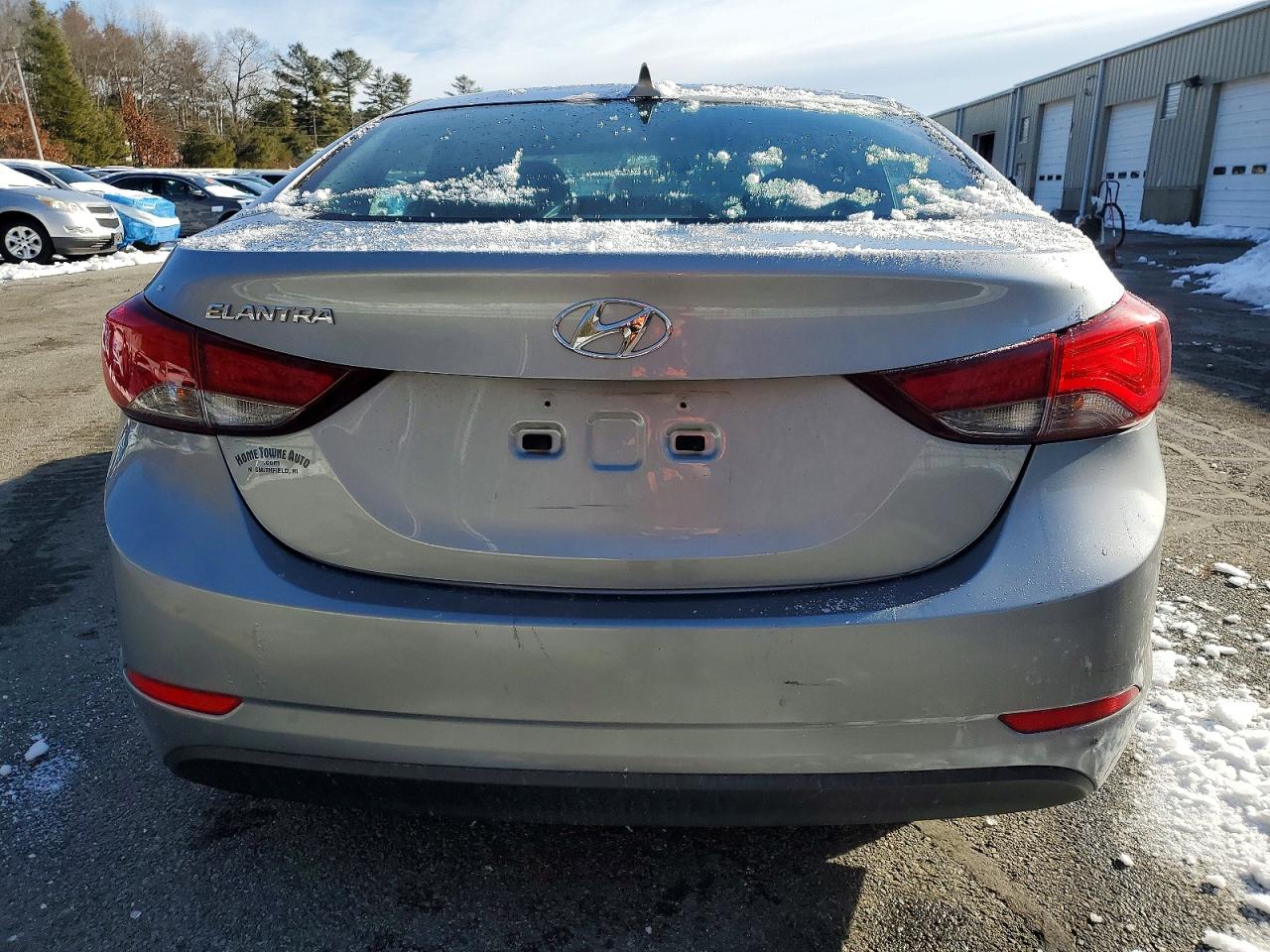 2015 HYUNDAI ELANTRA SE photo 6