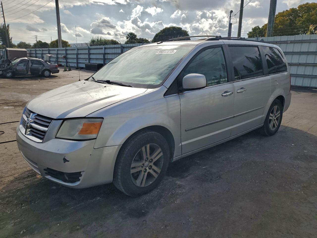 2010 DODGE GRAND CARAVAN