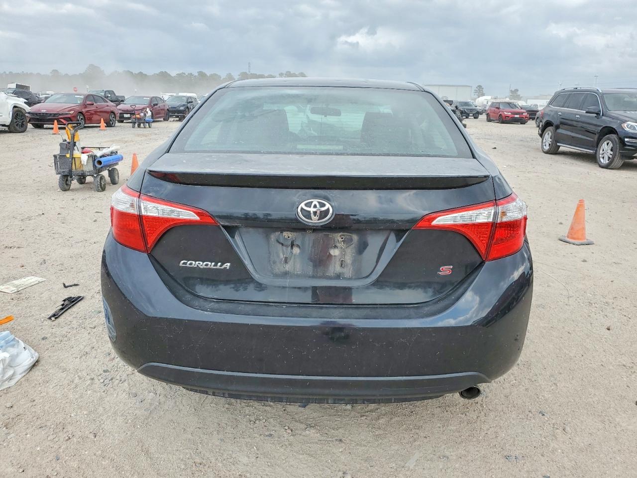 2016 TOYOTA COROLLA L photo 11