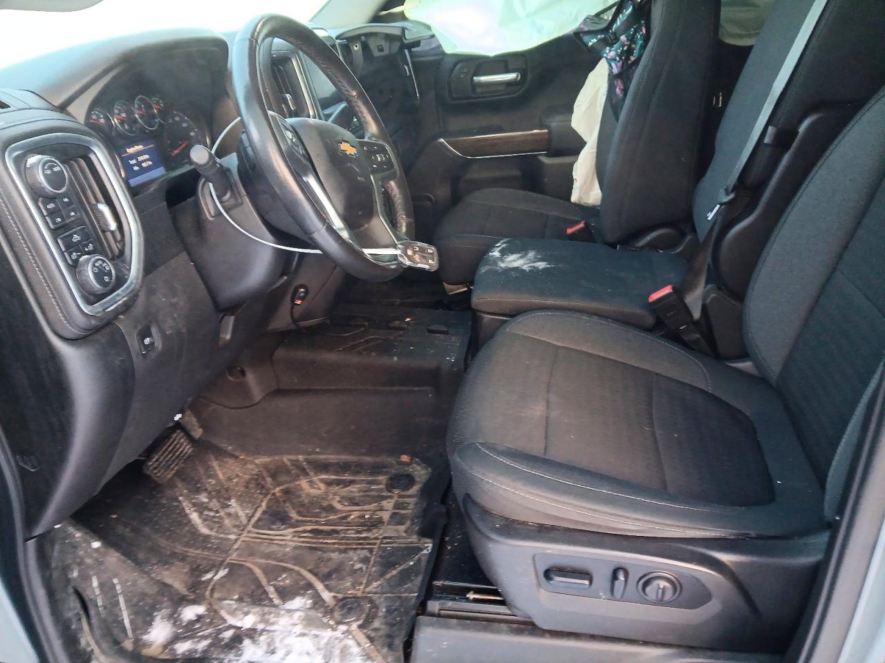 2020 CHEVROLET SILVERADO K1500 LT photo 7