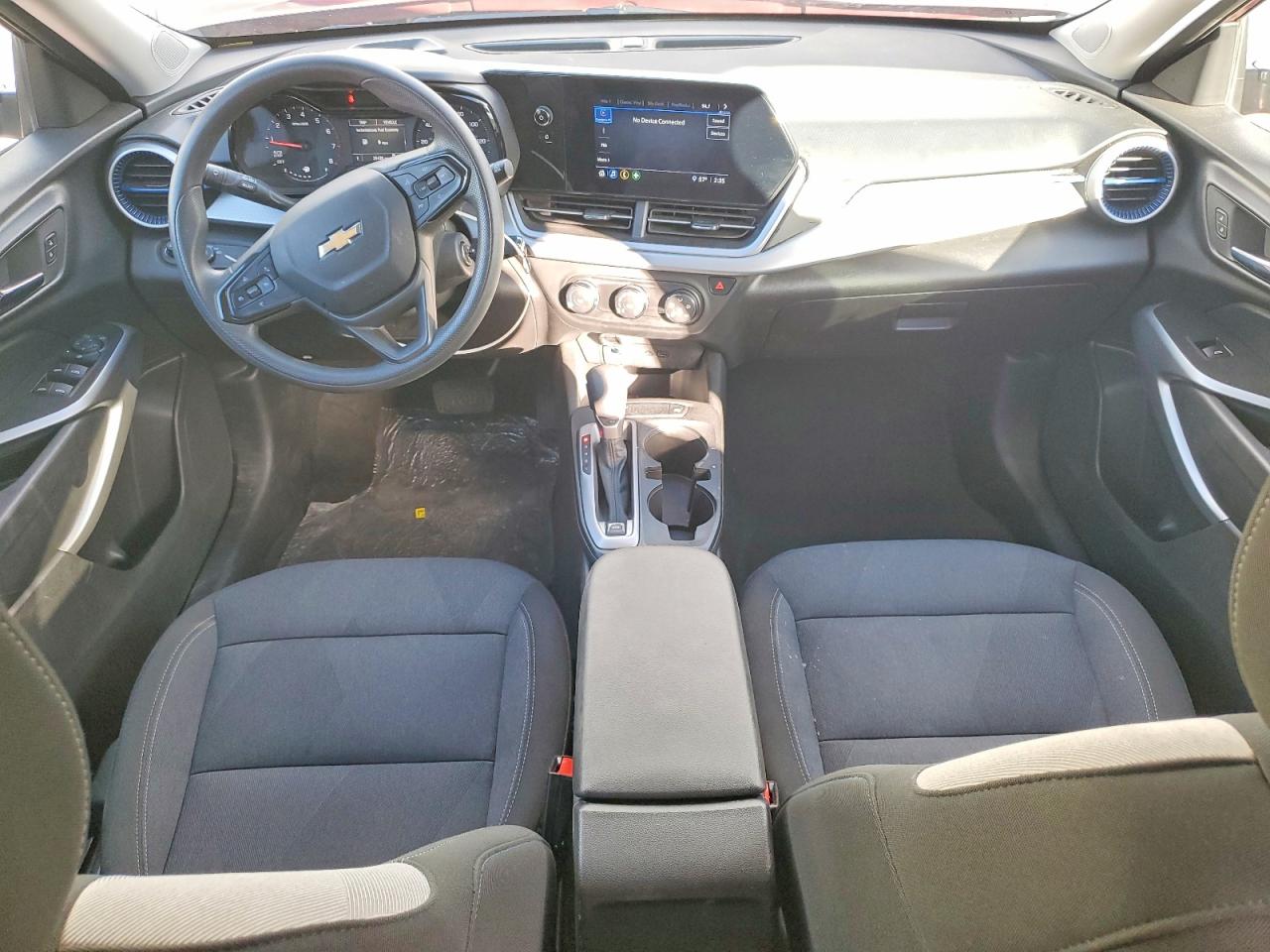 2025 CHEVROLET TRAX LS photo 8