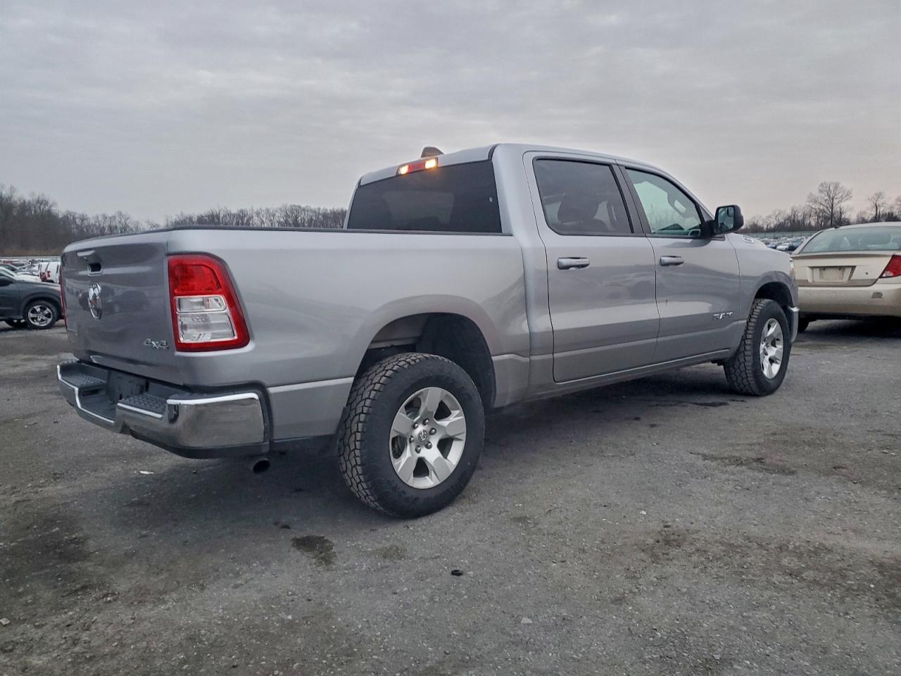 2021 RAM 1500 BIG HORN/LONE STAR photo 3