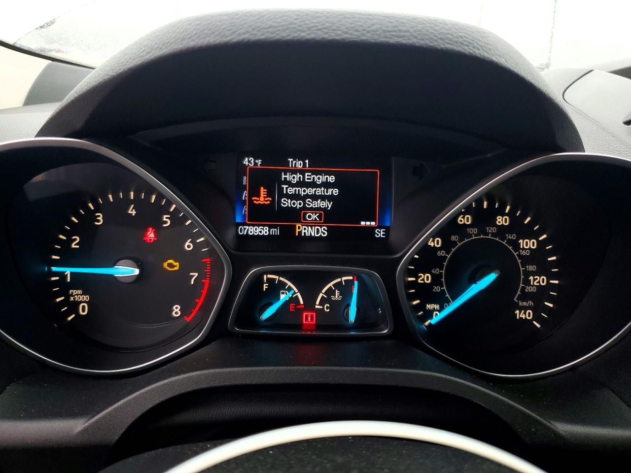 2017 FORD ESCAPE SE photo 17