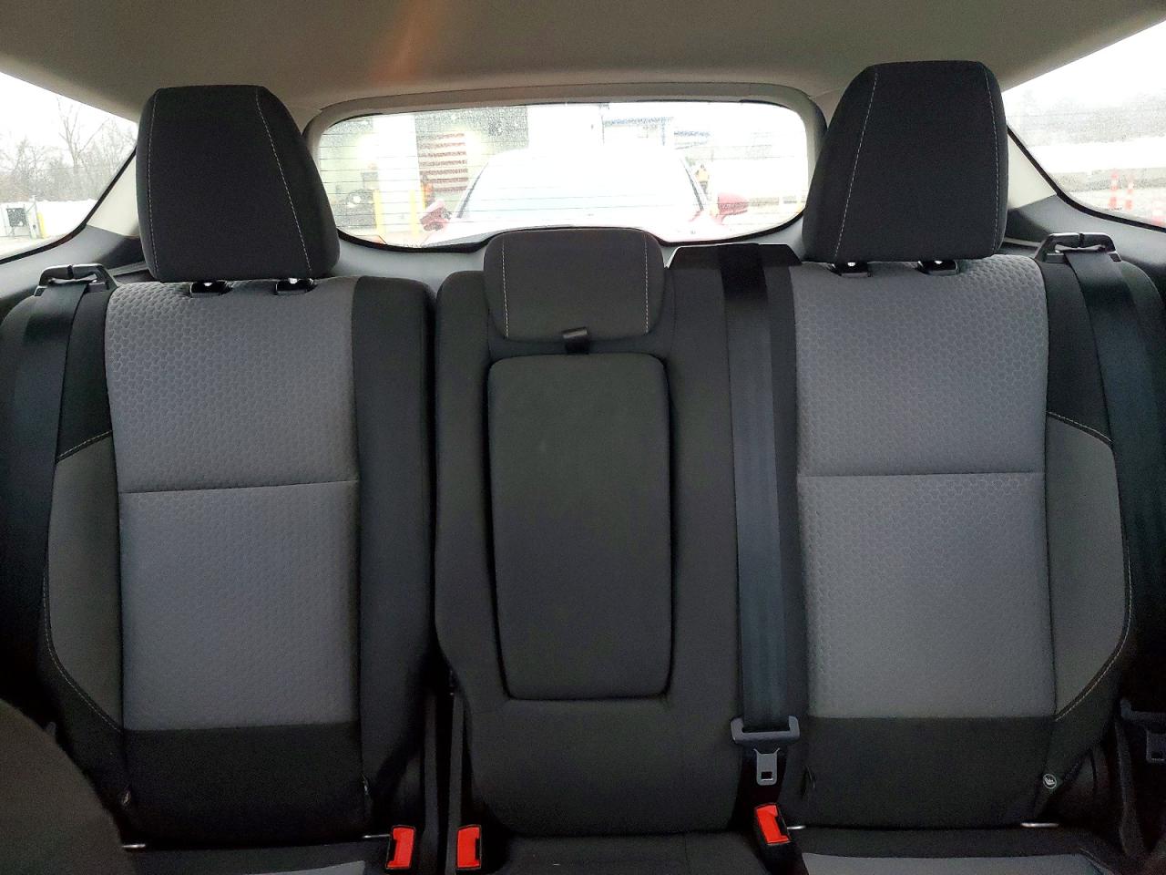 2017 FORD ESCAPE SE photo 19