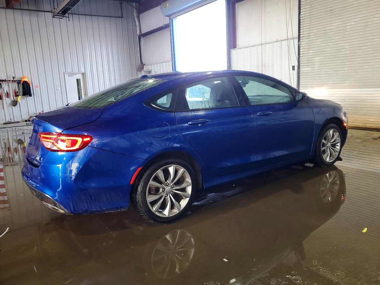 2015 CHRYSLER 200 S photo 5