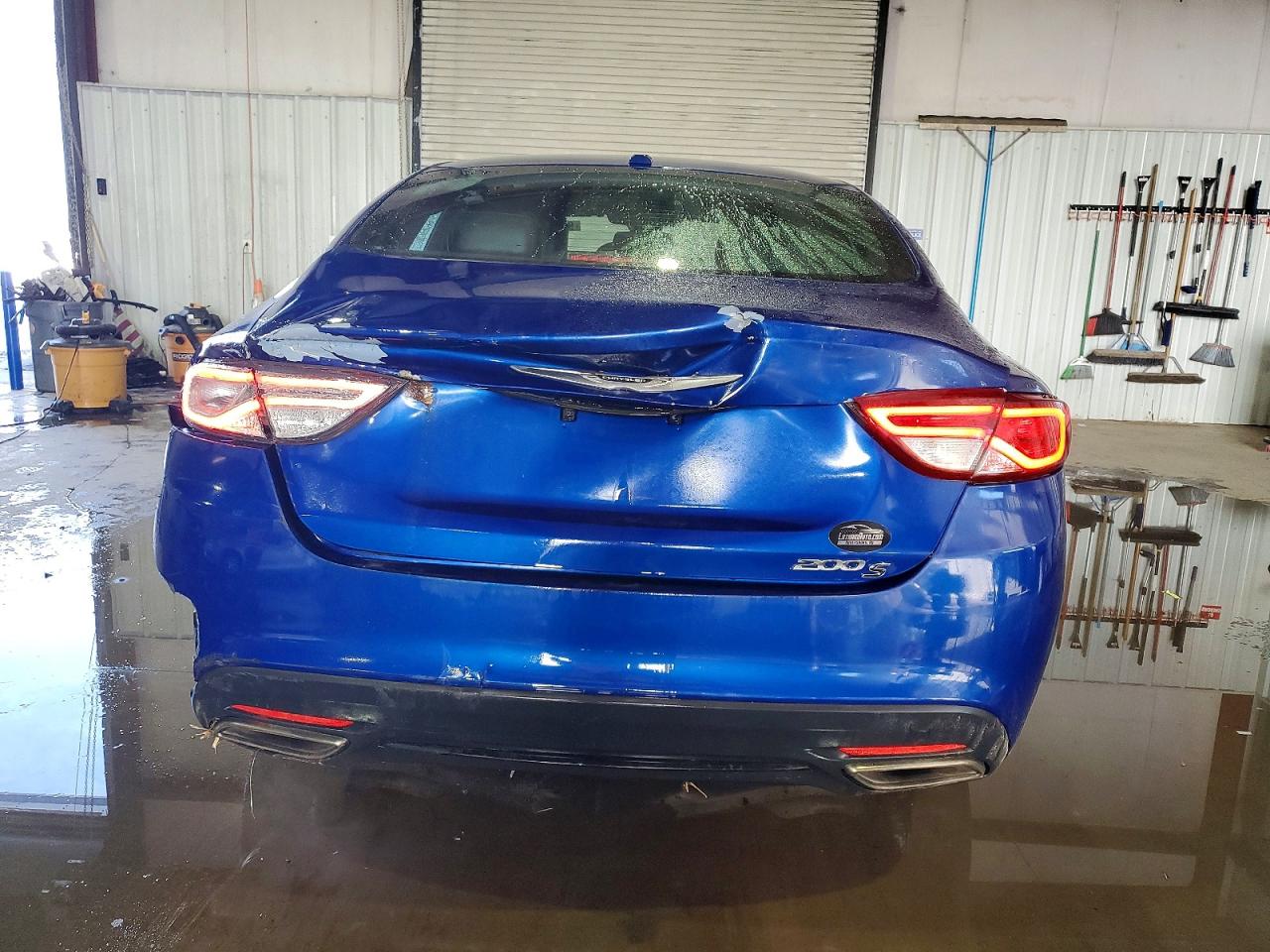 2015 CHRYSLER 200 S photo 11