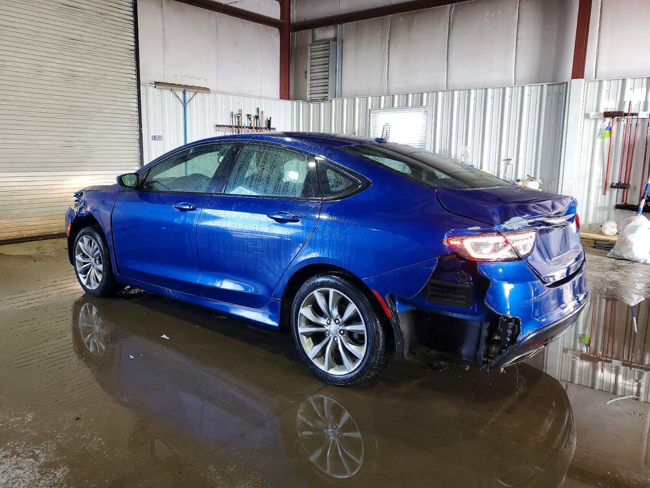 2015 CHRYSLER 200 S photo 3