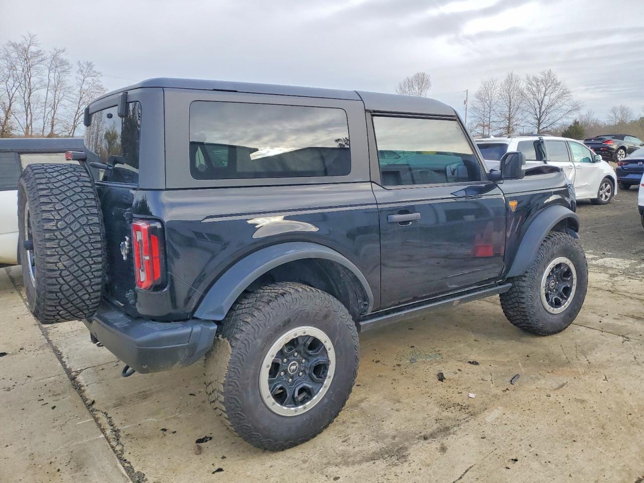 2022 FORD BRONCO BASE photo 3