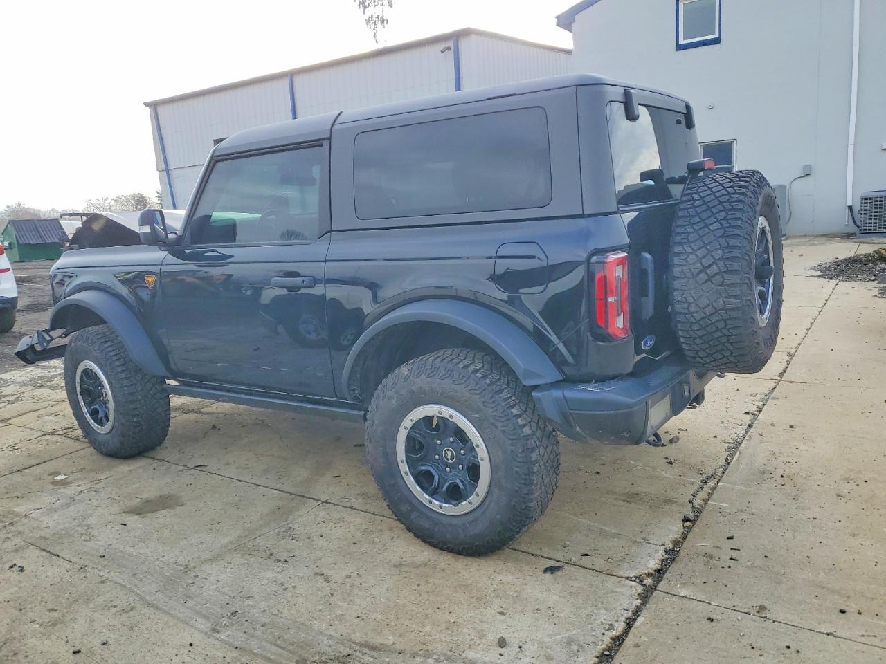 2022 FORD BRONCO BASE photo 2