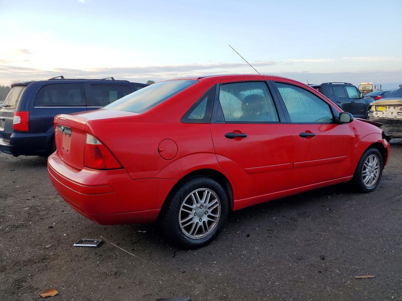 2007 FORD FOCUS ZX4 photo 5