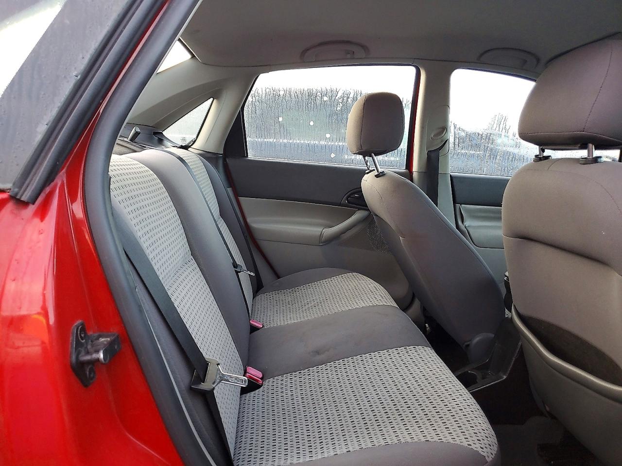 2007 FORD FOCUS ZX4 photo 19