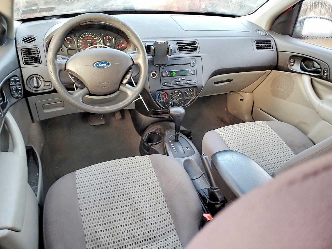 2007 FORD FOCUS ZX4 photo 15