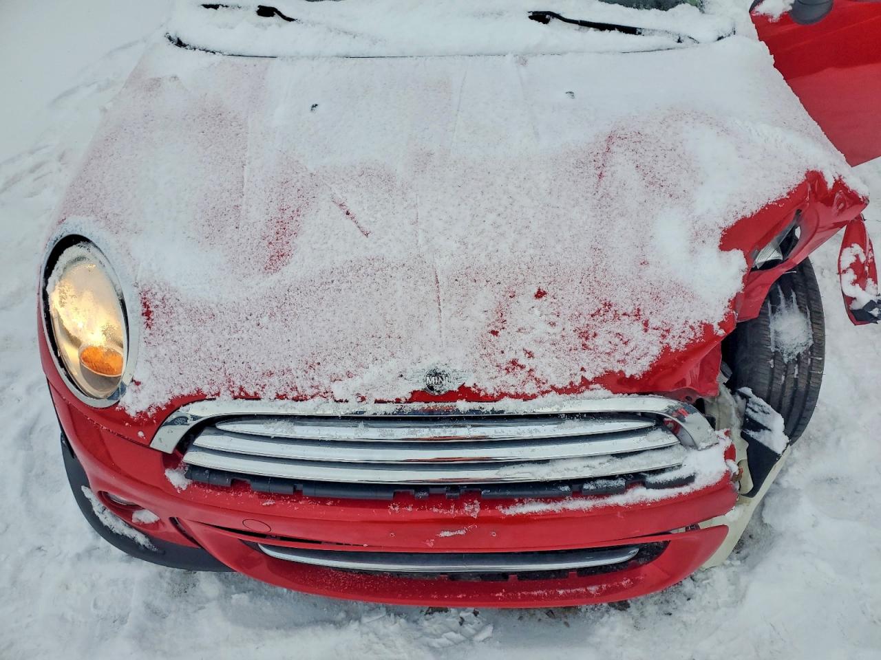 2012 MINI COOPER photo 11