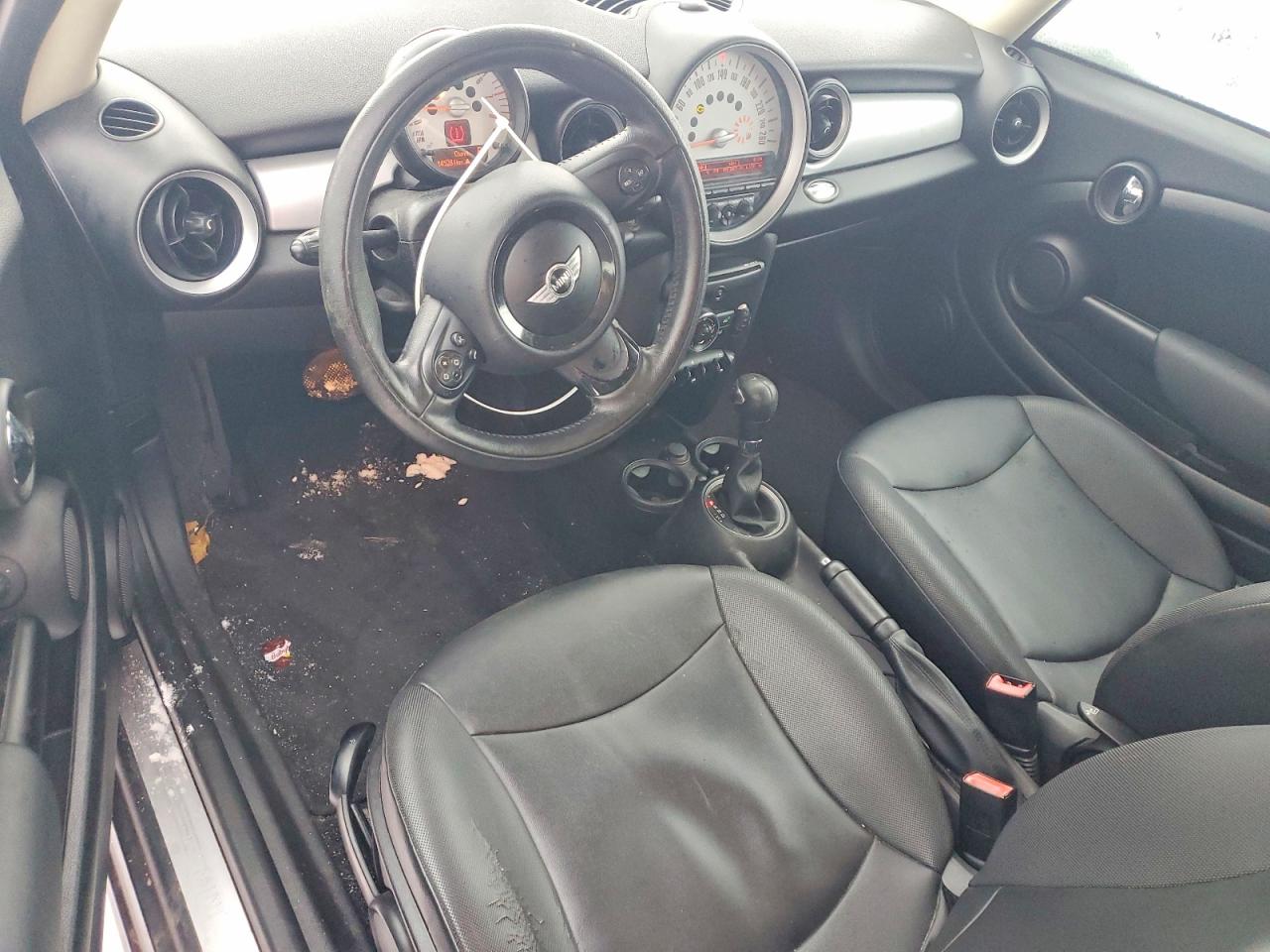 2012 MINI COOPER photo 8