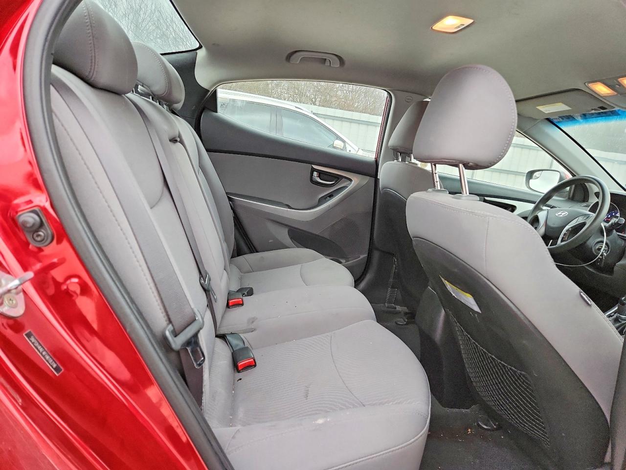 2015 HYUNDAI ELANTRA SE photo 10