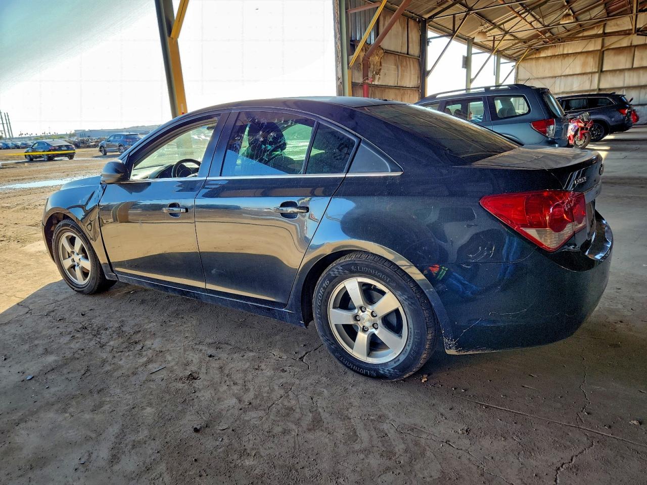 2015 CHEVROLET CRUZE LT photo 2