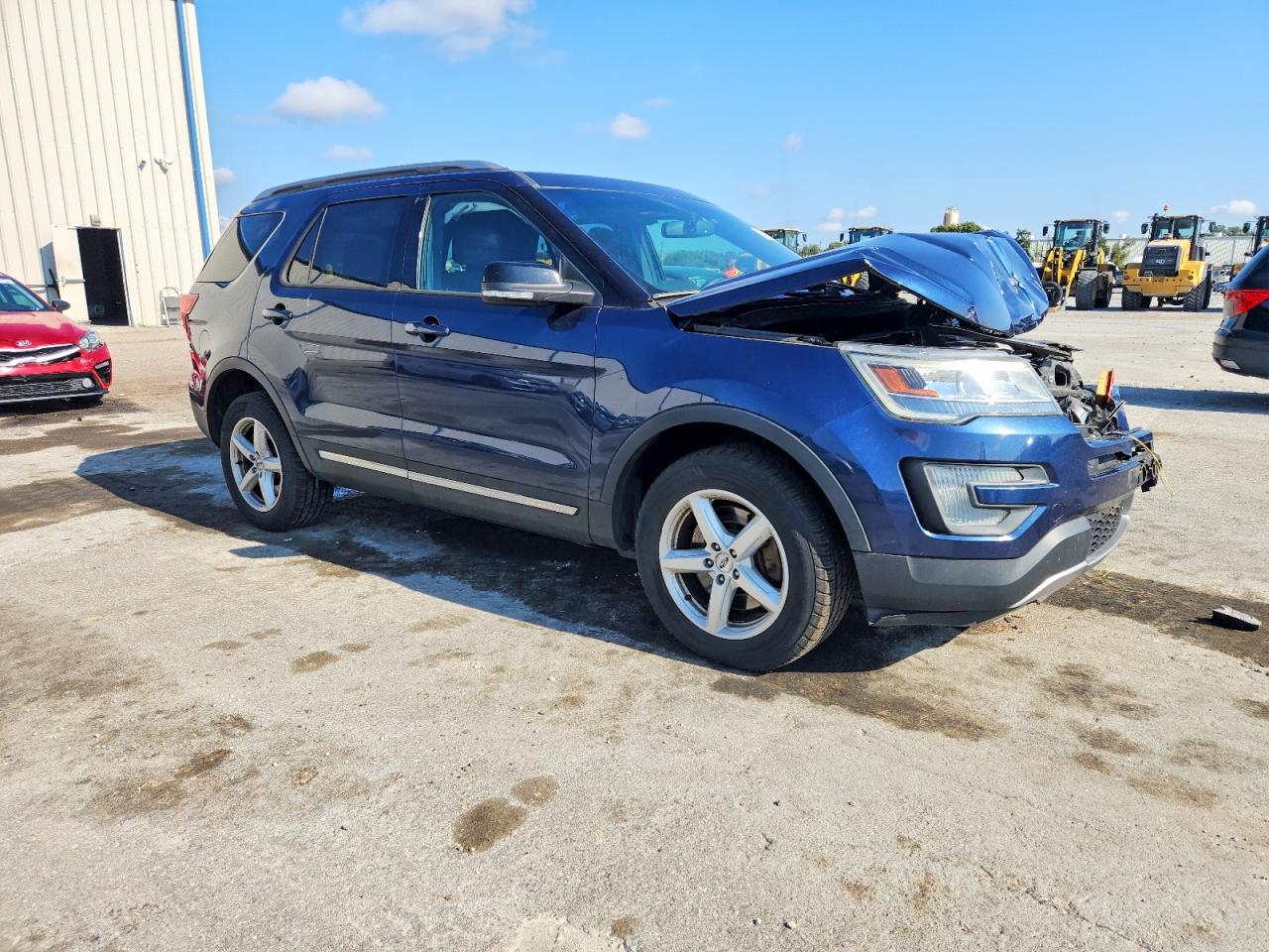 2016 FORD EXPLORER XLT photo 4