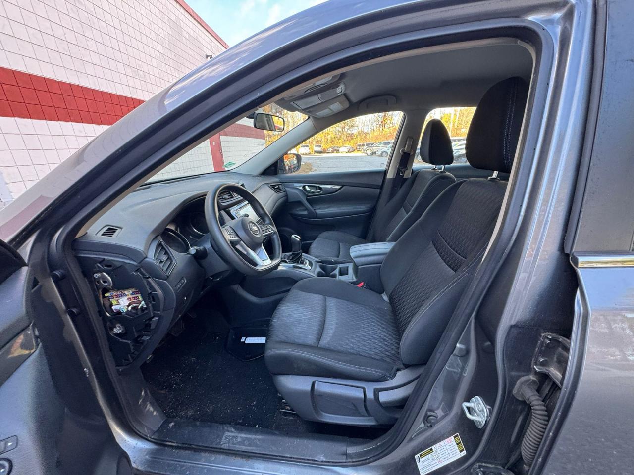 2018 NISSAN ROGUE S photo 5